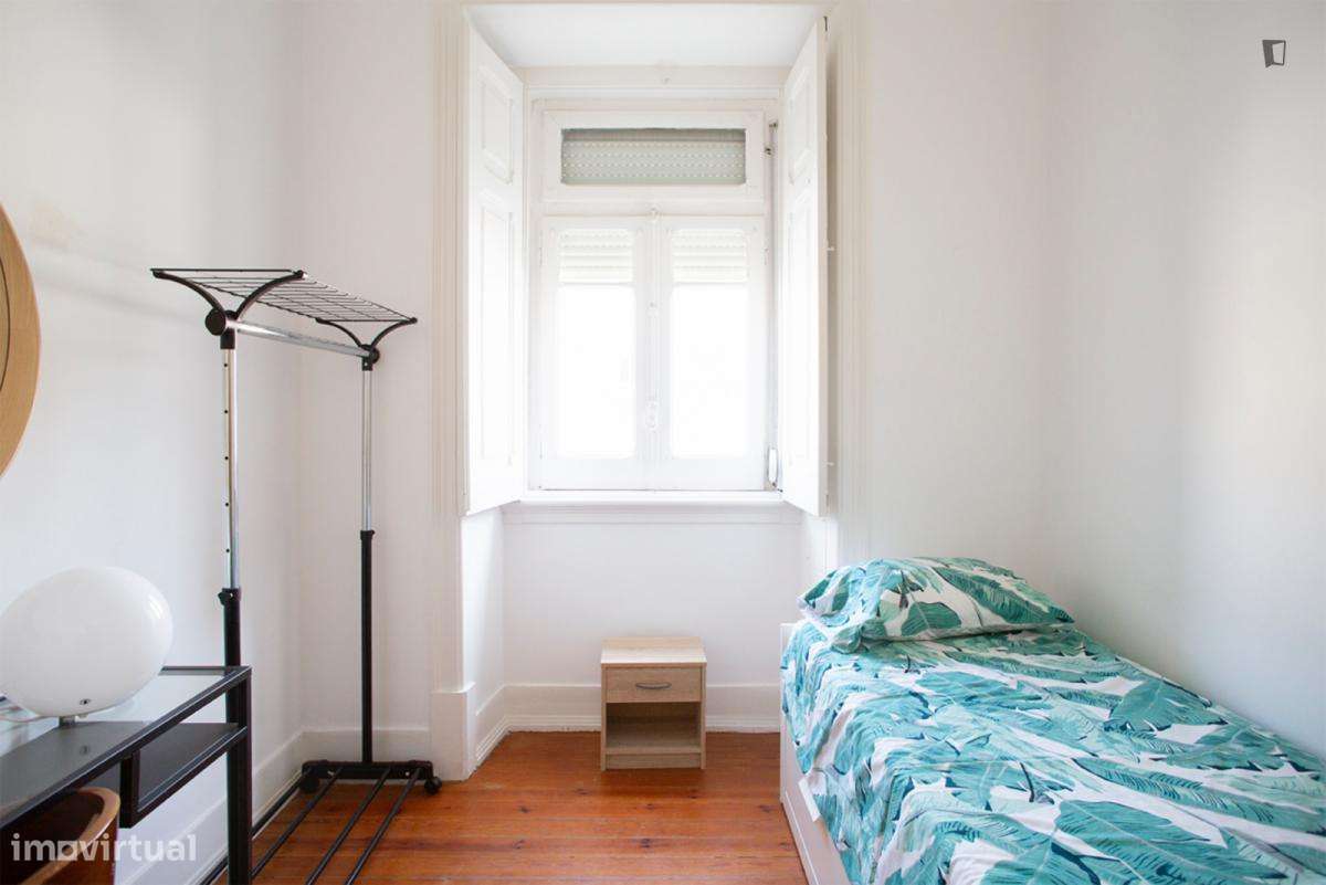 Quarto - localizado em Arroios Lisbon - Grande imagem: 4/6