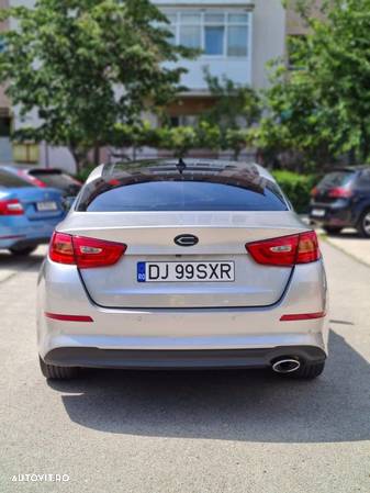 Kia Optima 1.7 DSL EXECUTIVE AT - 3