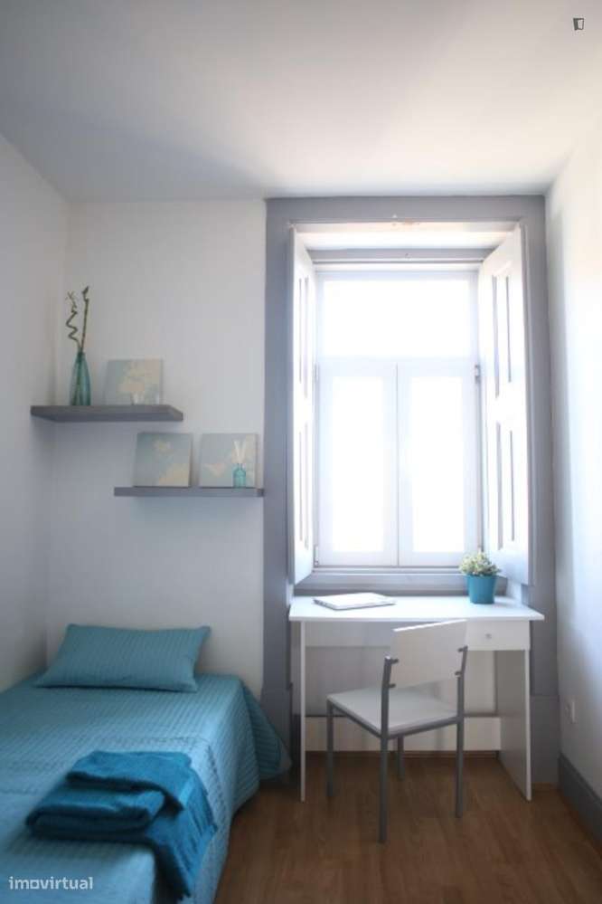 Estúdio - localizado em Montes Claros Coimbra - Grande imagem: 4/7