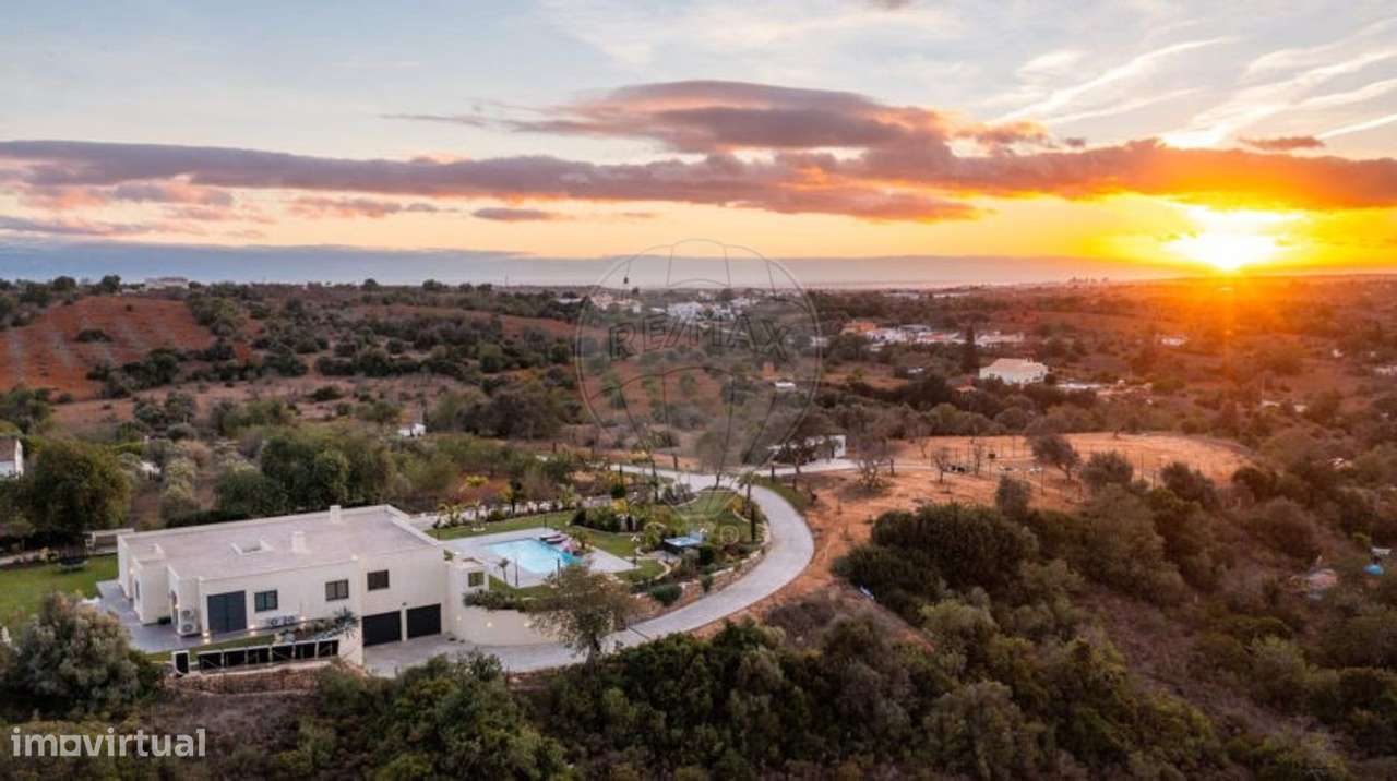 Moradia T5 para venda - Grande imagem: 4/50