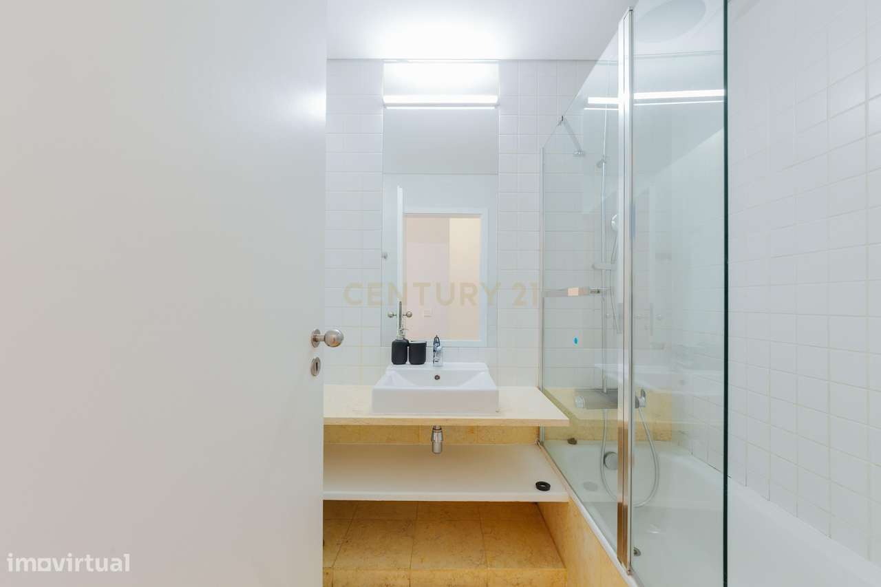 T2 luminoso com varanda para arrendamento no Parque das Nações - Grande imagem: 5/22