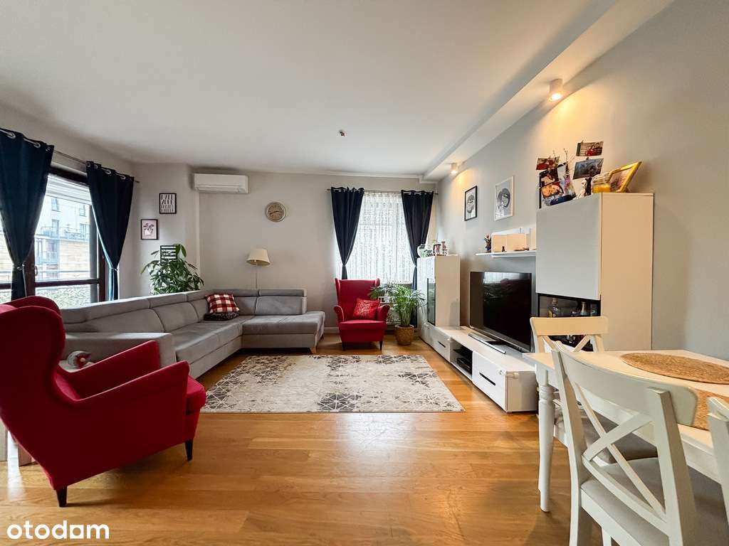 Przestrzenny apartament w Miasteczku Wilanów-0