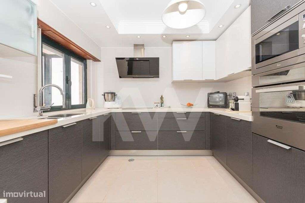 Moradia T4 +1 na Rua do Vale Verde - Fanqueiro - Grande imagem: 2/36