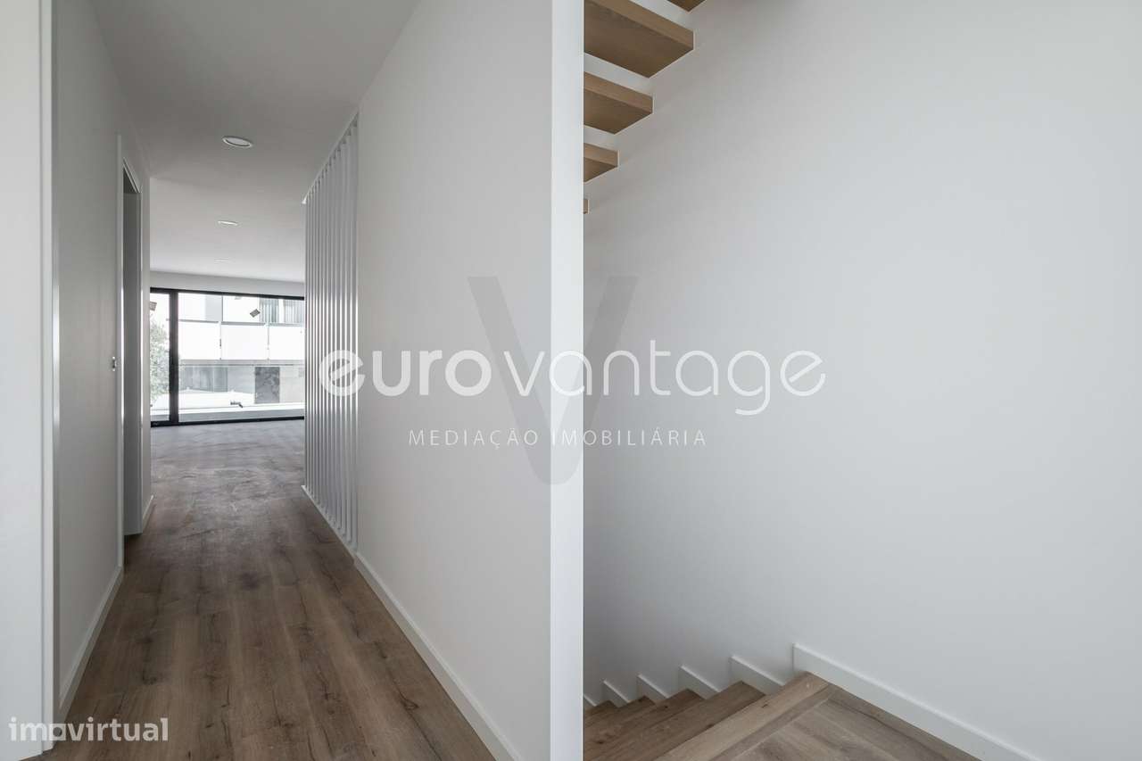 Moradia T3+1/Nova/Santa-Clara/Leiria - Grande imagem: 5/60