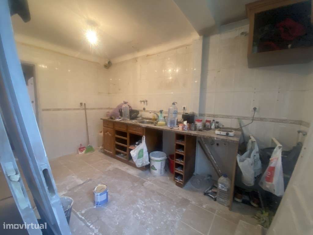 Apartamento T2 em Remodelação Total em Benfica - Grande imagem: 5/14