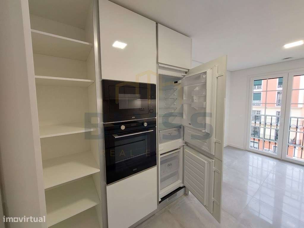 T2 a Estrear na Urbanização Neudel, com Parqueamento e Arrecadação. - Grande imagem: 5/33