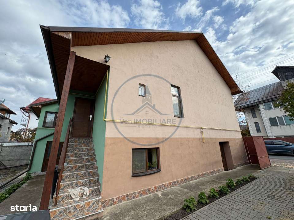 Casa de vanzare in zona centrala a orasului Bistrita – teren 1000 m - Imagine principală: 2/19