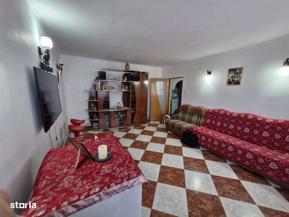 Apartament 4 camere-decomandat-centrala-zona Vitan