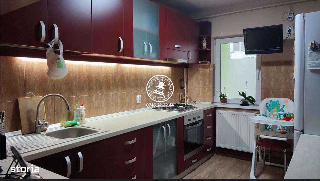 Apartament 3 camere de vanzare Dacia-3