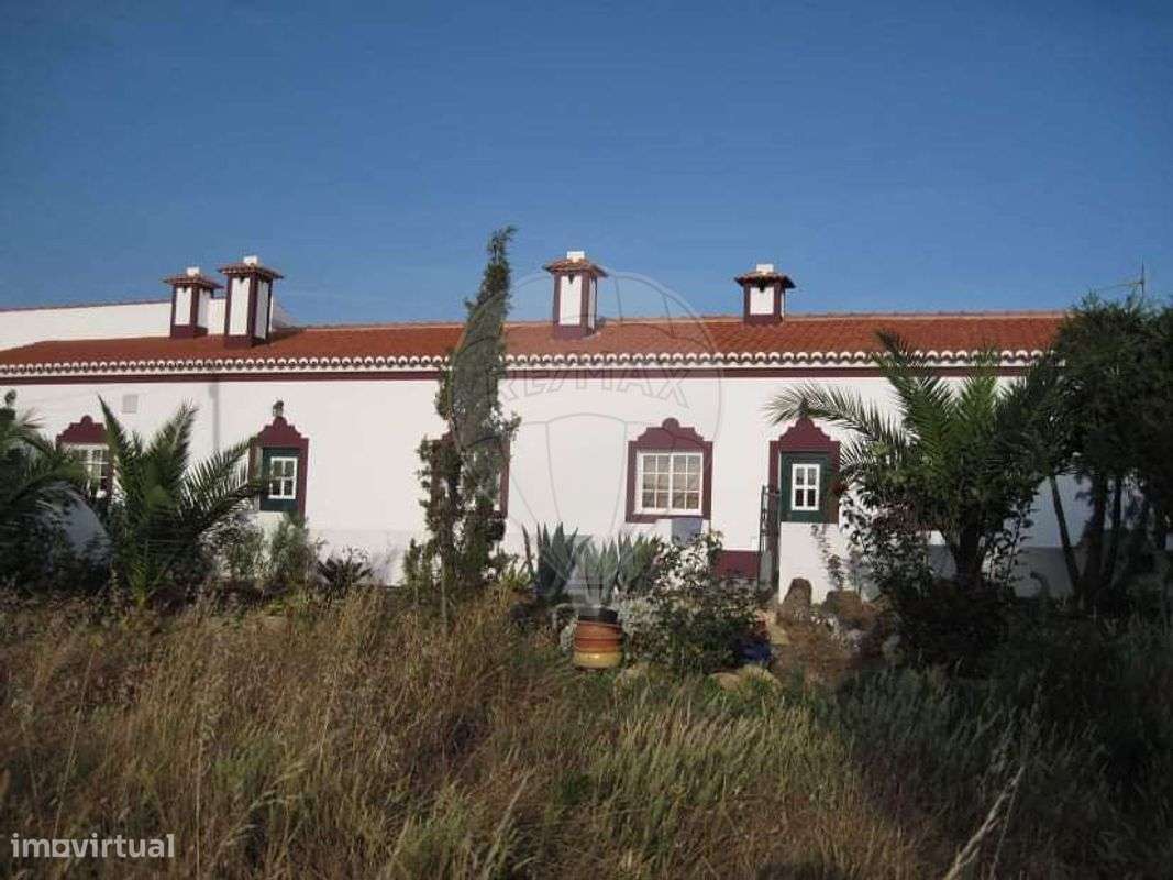 Moradia T7 para venda - Grande imagem: 2/27