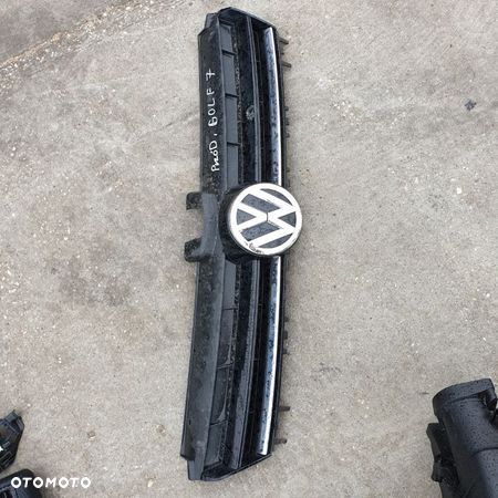 VW GOLF VII 7 GRILL ATRAPA EMBLEMAT 13R - 1