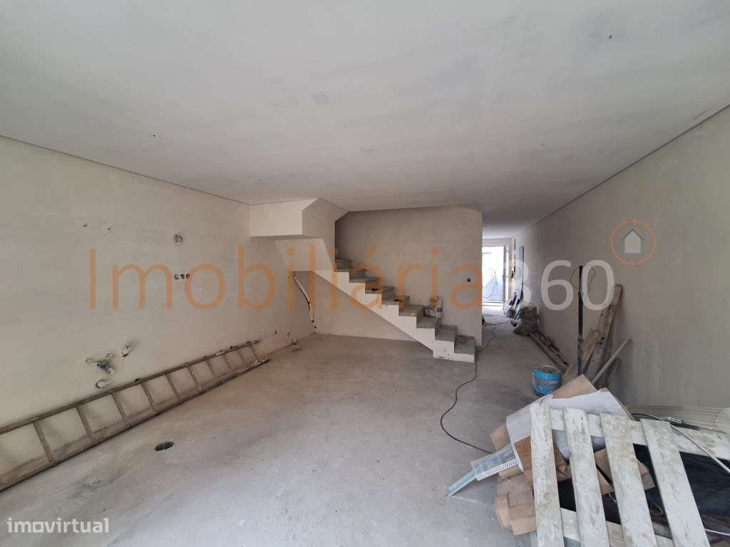 **Moradia Geminada em Venda em Guifões** - Grande imagem: 4/17