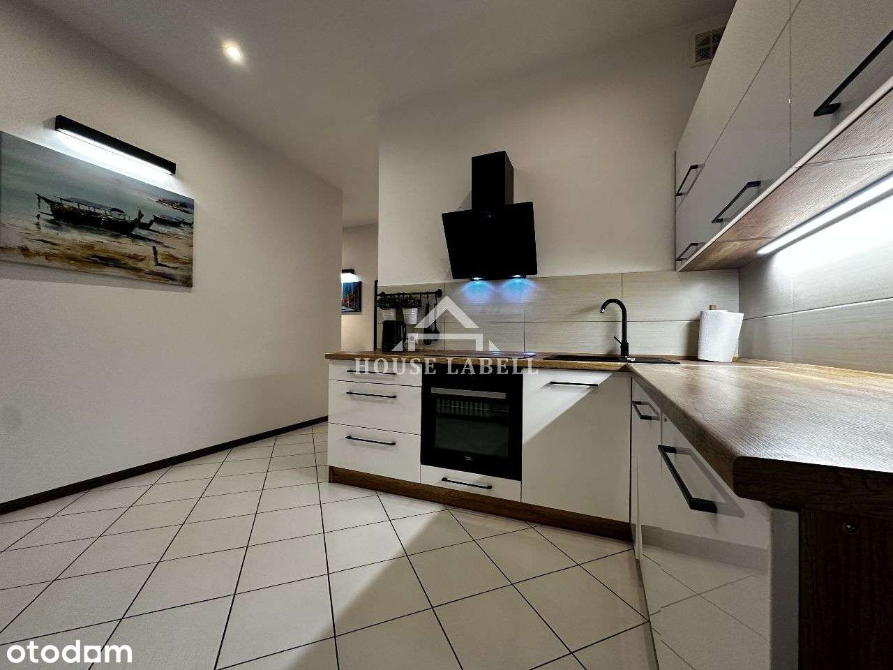 Dwupokojowe, eleganckie mieszkanie z klimatyzacją - Pełny obrazek: 1/19