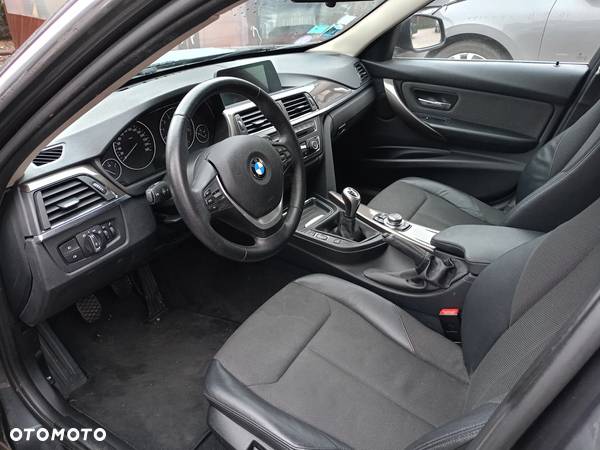 BMW Seria 3 316i - 8