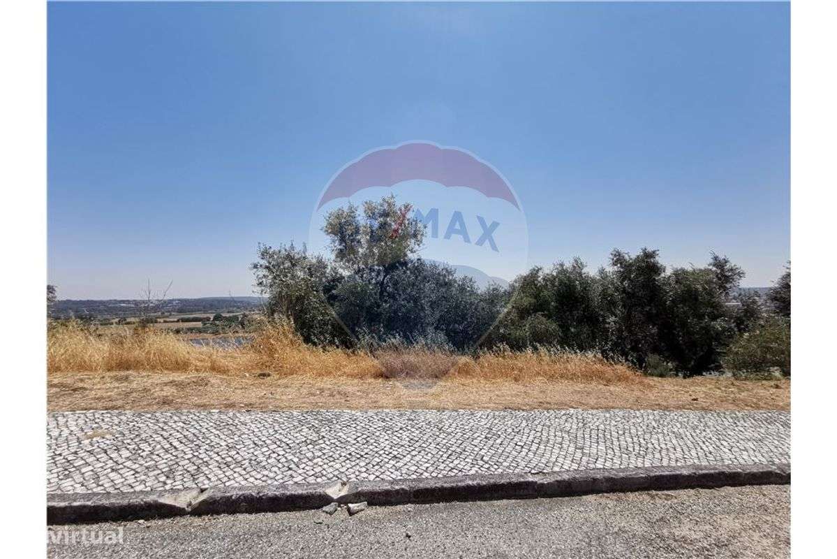 TERRENO PARA CONSTRUÇÃO - Grande imagem: 3/9