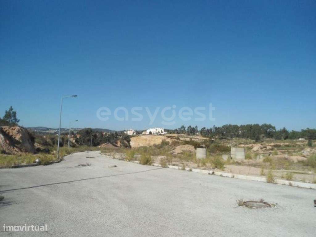 Terreno Urbano de 504m2, Torres Vedras, perto do Arena Shopping e s... - Grande imagem: 5/16