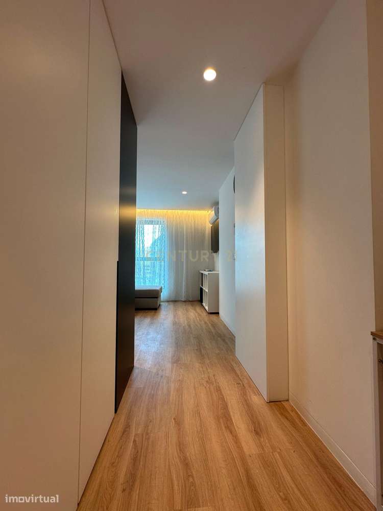 Apartamento T3 , 4º andar a venda em Mafamude , Vila Nova de Gaia, Por-23