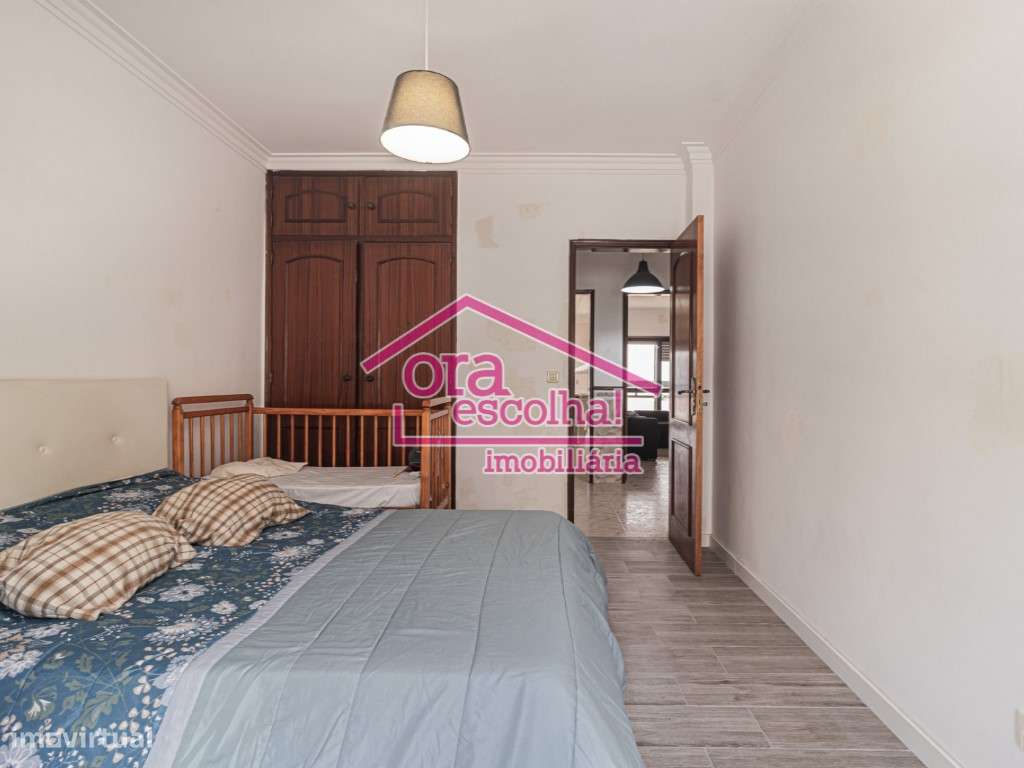 Apartamento T2 com Arrecadação individual na Baixa da Banheira.-5