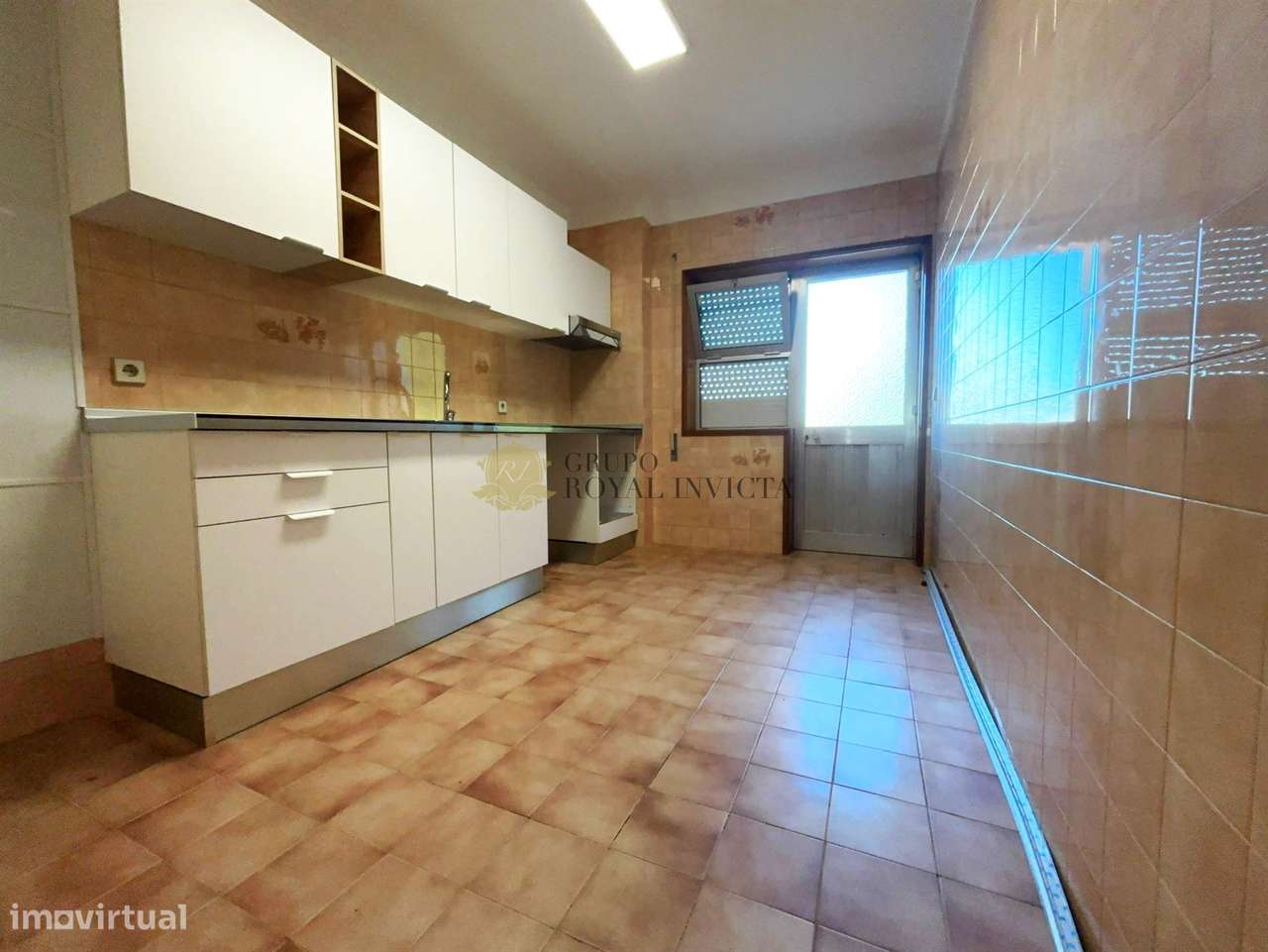 T3 Duplex com Terraço e  Garagem Box  em são Cosme -gondomar-7