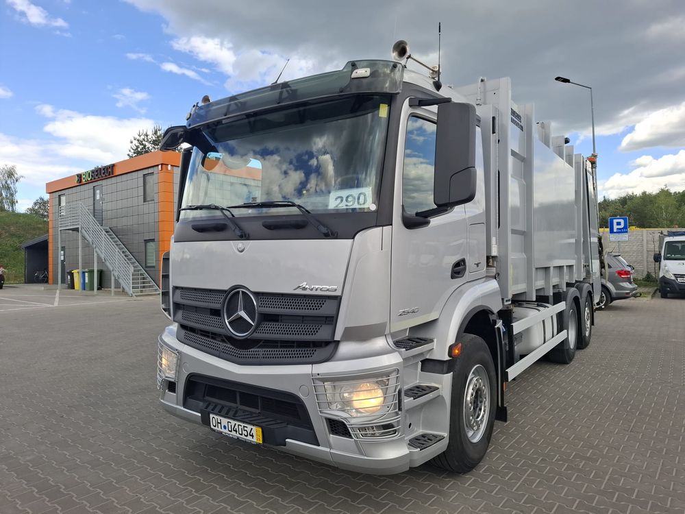 Mercedes-Benz Antos 2015