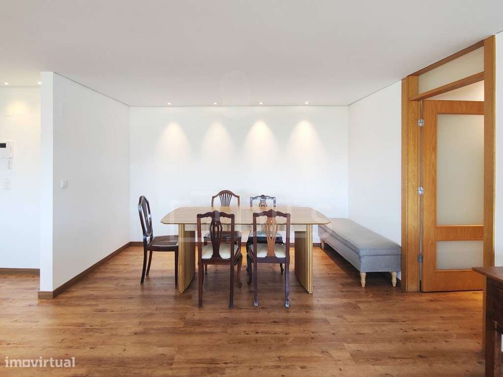 Apartamento T3 com 2 lugares de garagem e arrecadação, na Expo - Grande imagem: 3/25