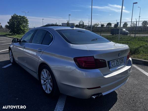 BMW Seria 5 520d - 11