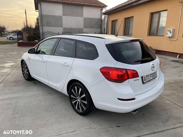 Opel Astra Sports Tourer 2.0 CDTI - 4