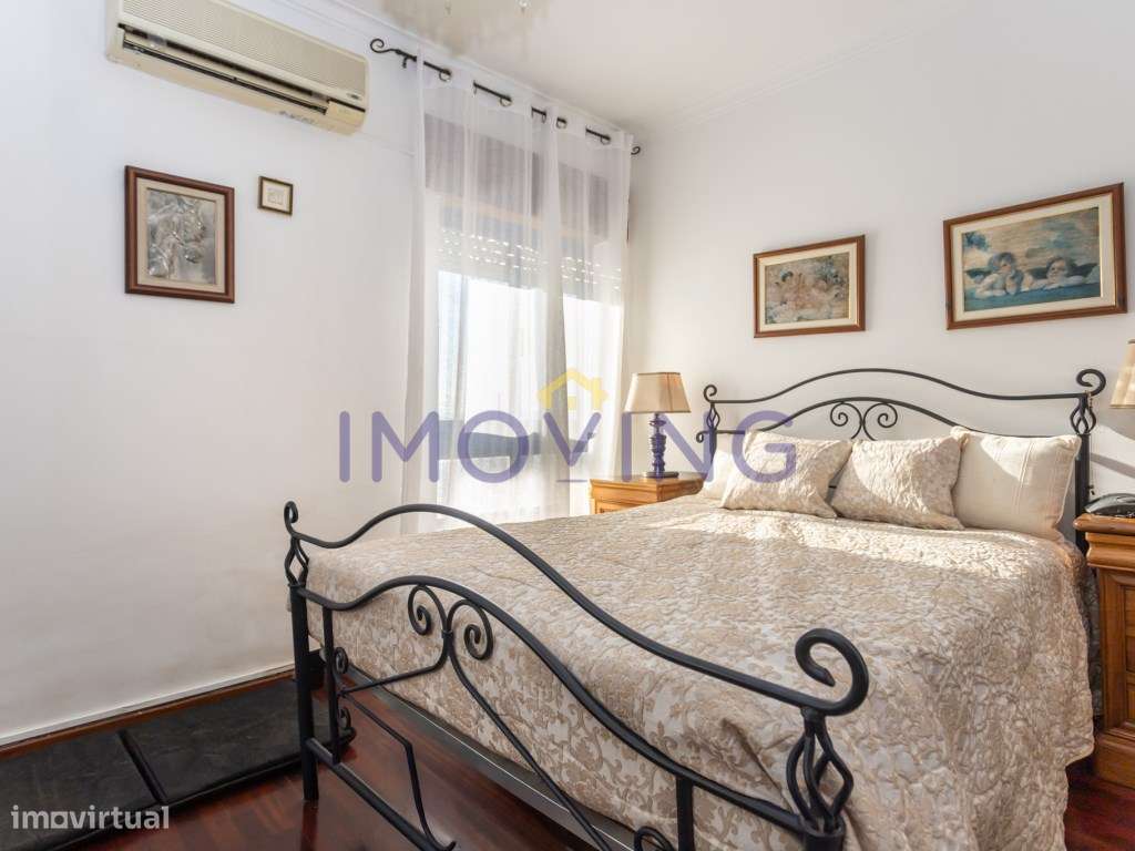 Apartamento T2 com parqueamento e arrecadação no Barreiro-18