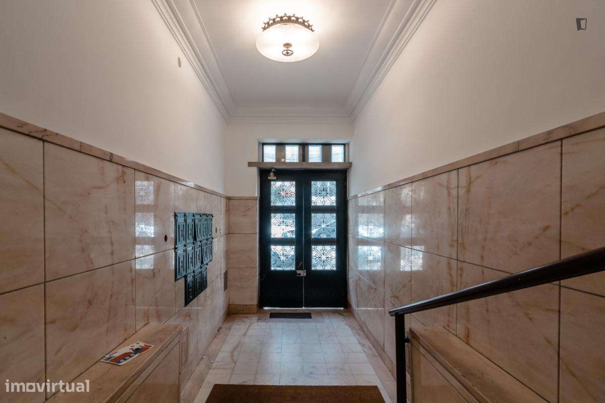 Quarto - localizado em Arroios Lisbon - Grande imagem: 4/10