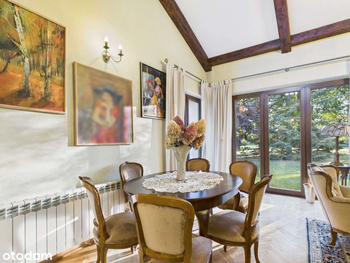 Wyjątkowy dom z garażem i przestronną działką-7