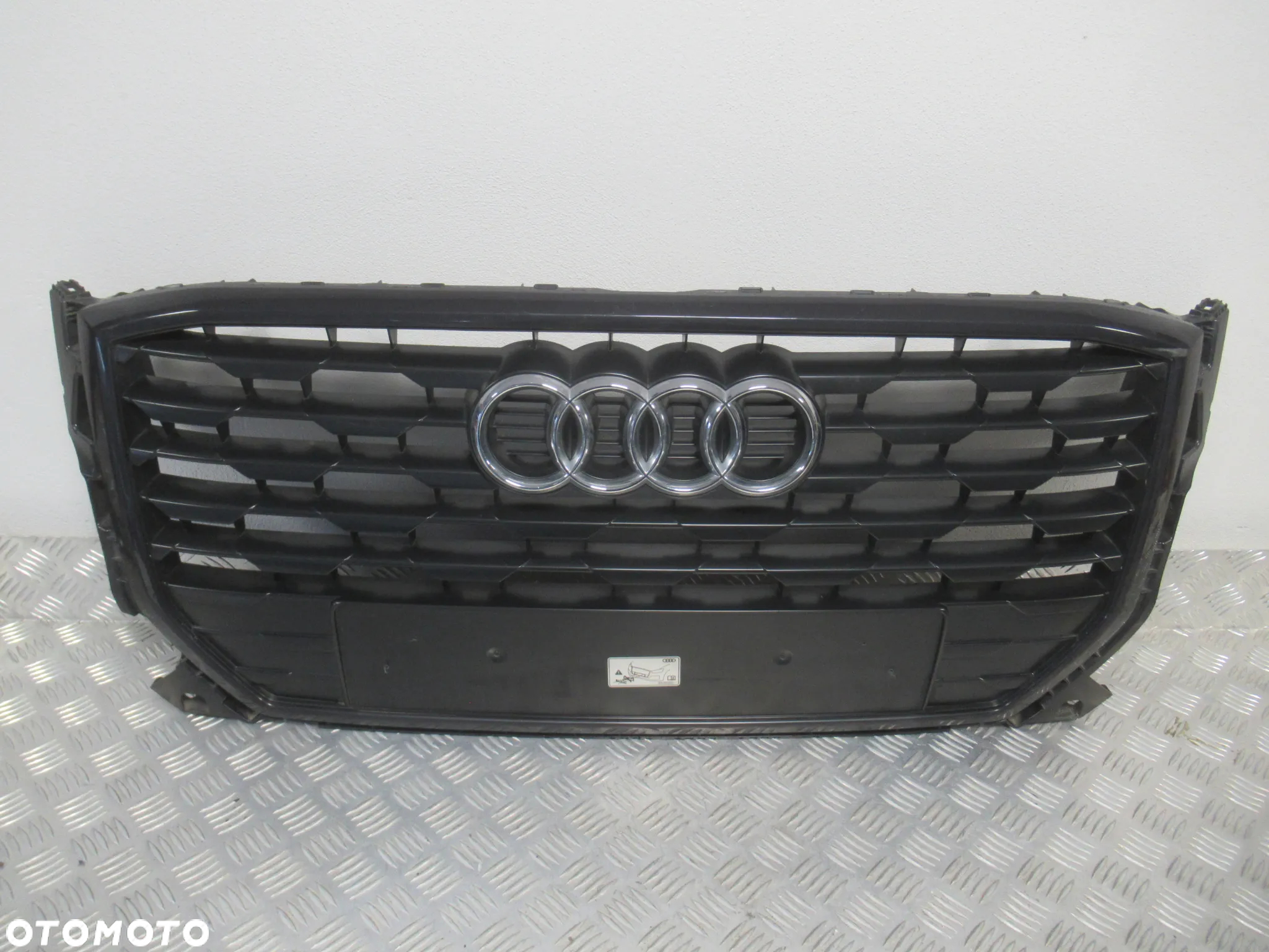 GRILL GRIL ATRAPA AUDI Q2 II 81A853651 2016-2020 - 2