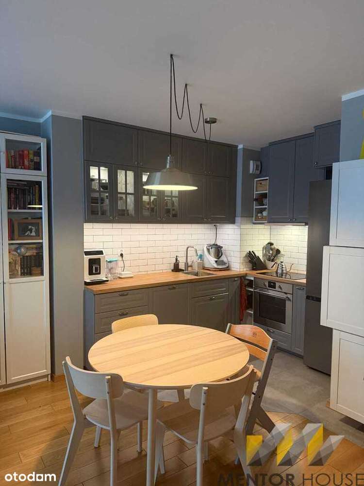 3 pokoje | 49,57 m² | duży balkon 8,3 m² | garaż |-0