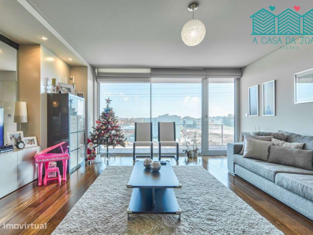 Apartamento T3 com Lugares de Garagem em Aveiro - Grande imagem: 1/36