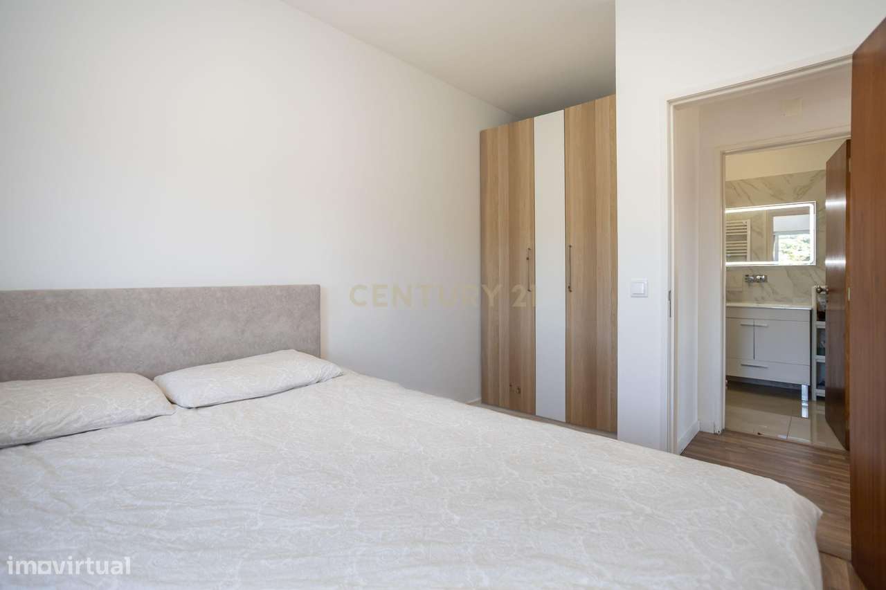 Apartamento T3 Remodelado em São Domingos de Benfica | 2 WC-10