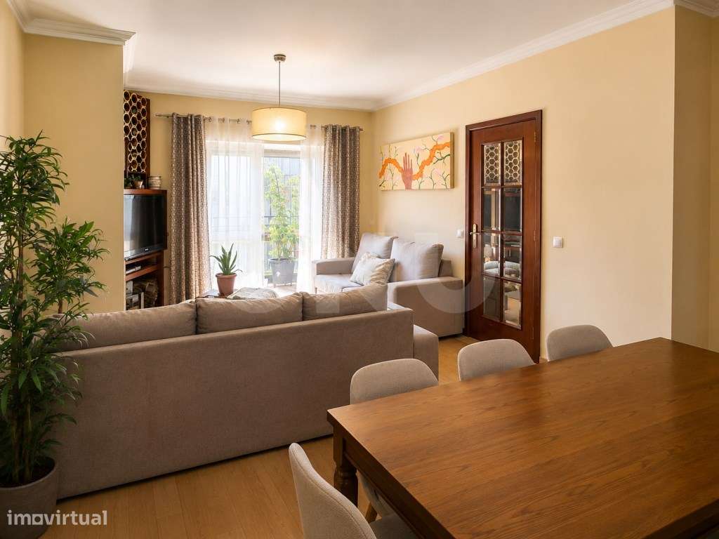 Apartamento T1, C/ Varandas e Piscina a 900m da Praia-9