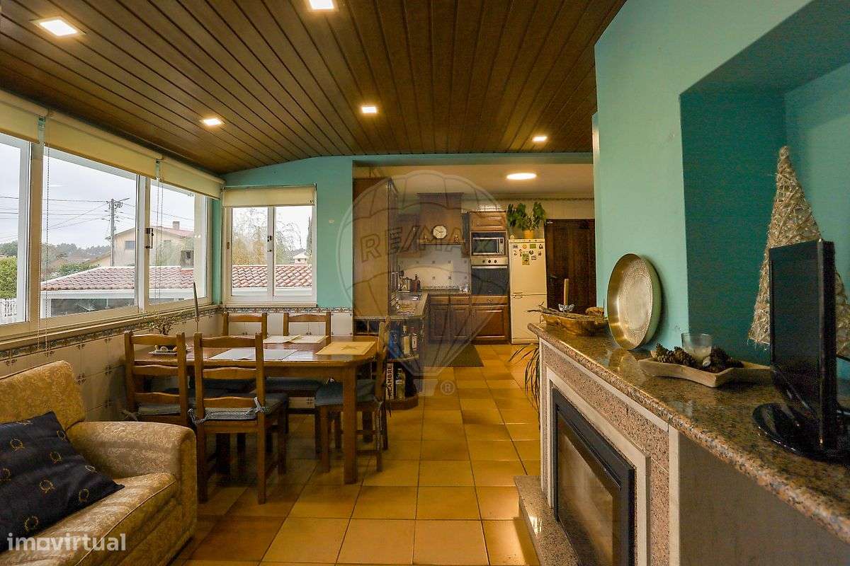 Moradia T4 para venda-25