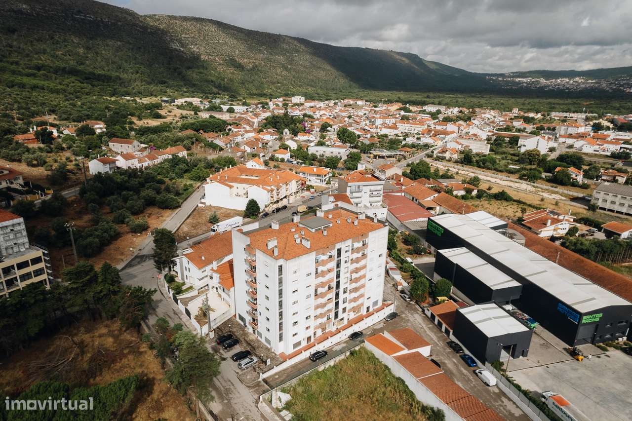 Apartamento T1 totalmente renovado com entrada independente – Minde-11