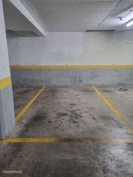 Arrenda lugar estacionamento parqueamento Estrada Falagueira Amadora - Grande imagem: 4/10