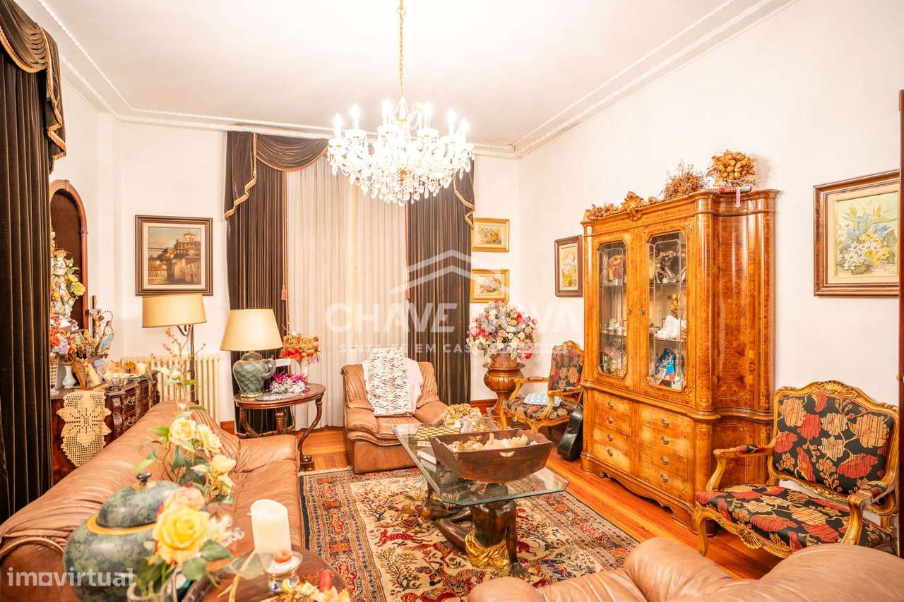 Moradia Isolada T5 com um charme todo especial no Porto - Grande imagem: 5/22