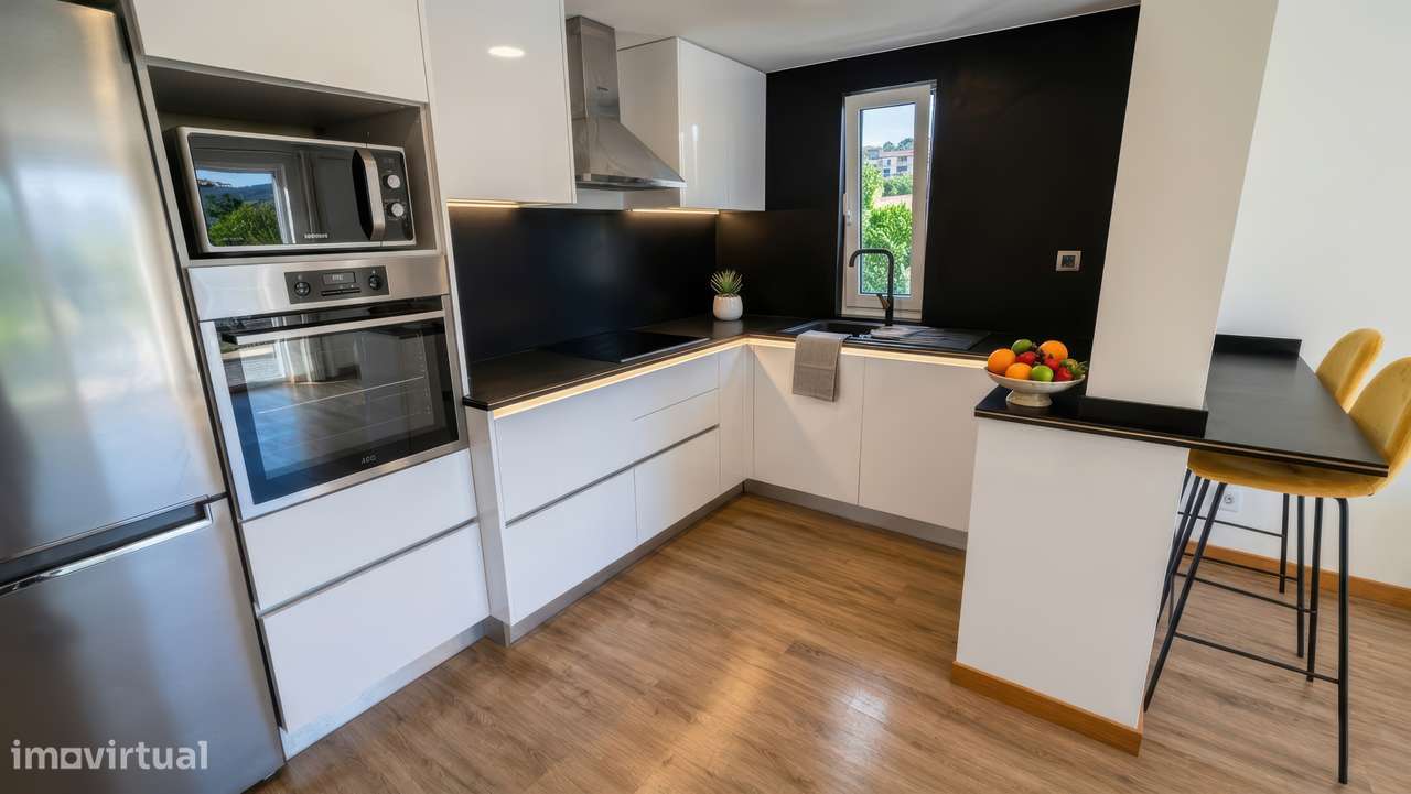 Moradia T2 Nova e Equipada com Grande Terraço - Anha - Grande imagem: 3/19