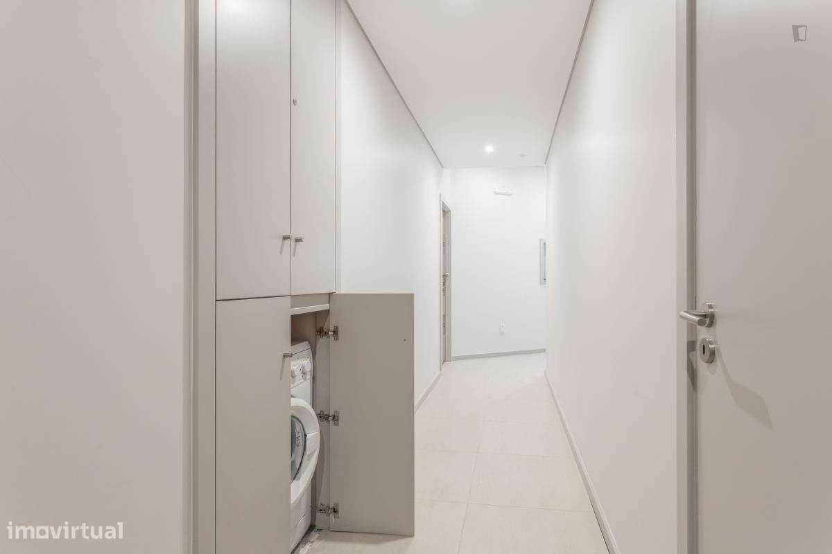 Apartamento com 1 quartos - localizado em Santo Ildefonso Porto - Grande imagem: 2/10