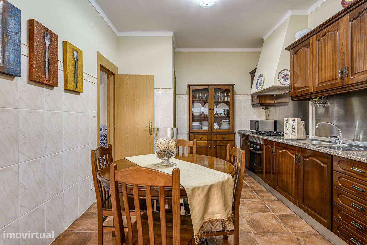 Moradia T2+1, c/ Garagem, Bairro do Areias – Montijo-27