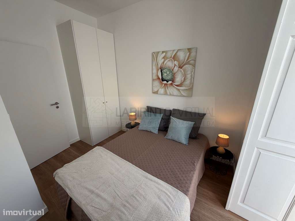 T2 Totalmente Remodelado e Decorado com Vista Rio em São Vicente, L...-6