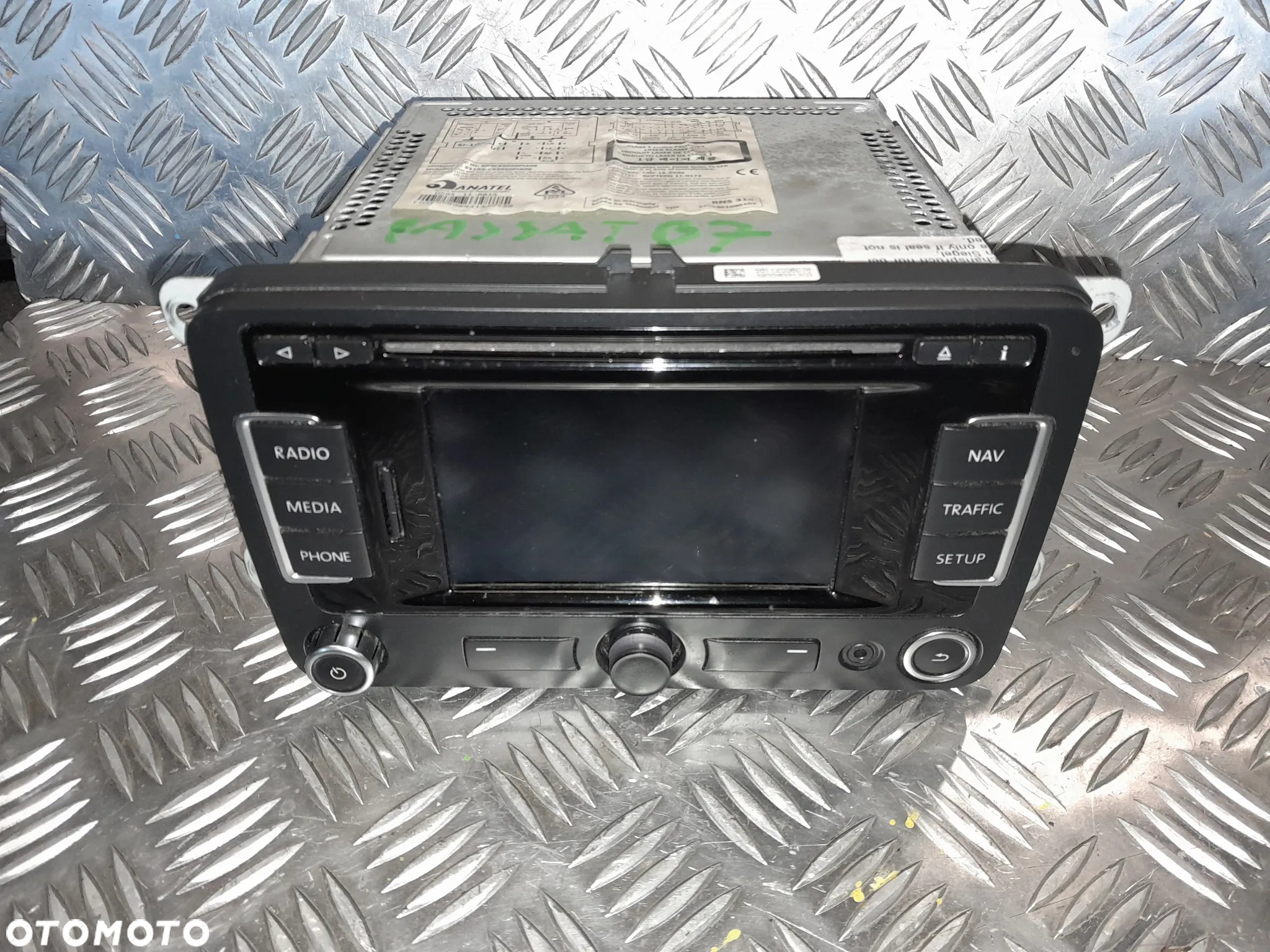 Radioodtwarzacz CD Navi VW Passat B7 - 3