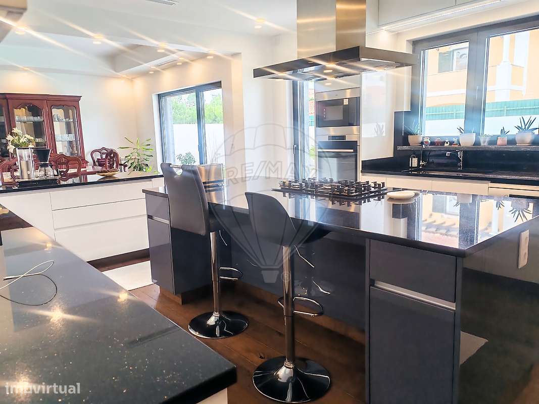 Moradia T4 para venda-22