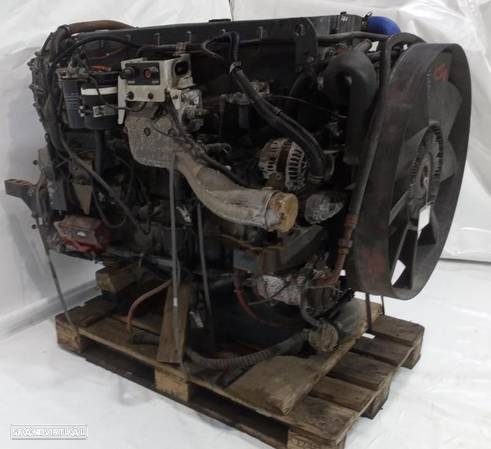 Motor Iveco - - 3