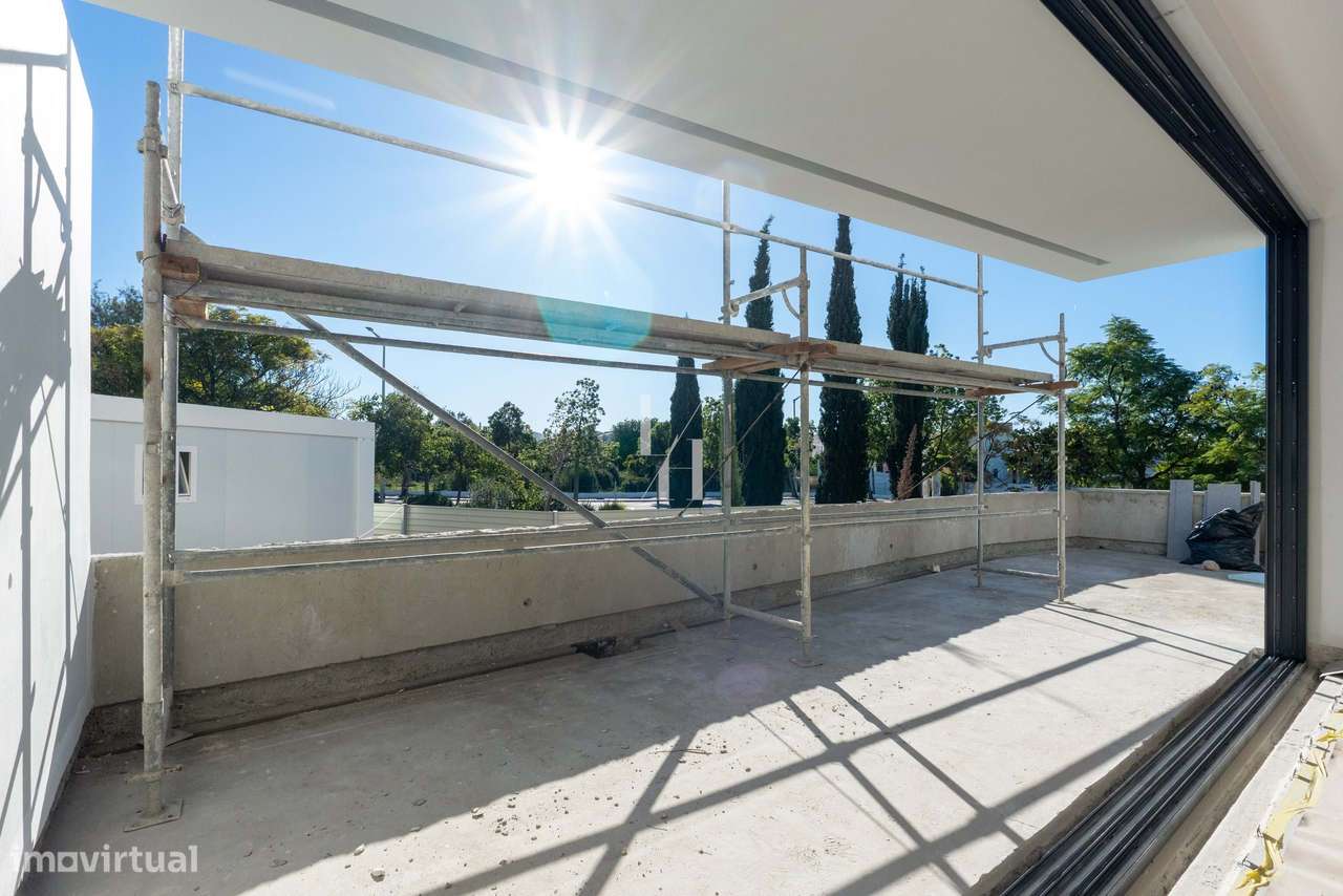 Moradias geminadas T3 para venda no centro de Loulé - Grande imagem: 5/25