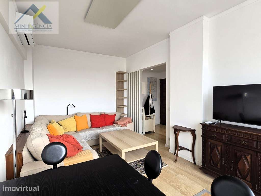 Apartamento T2 remodelado em Setúbal-6
