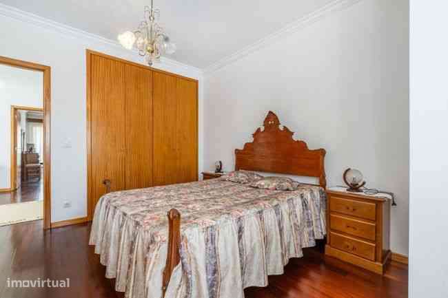Espetacular Moradia em Banda T4 com jardim  em Sequeira - Braga-19