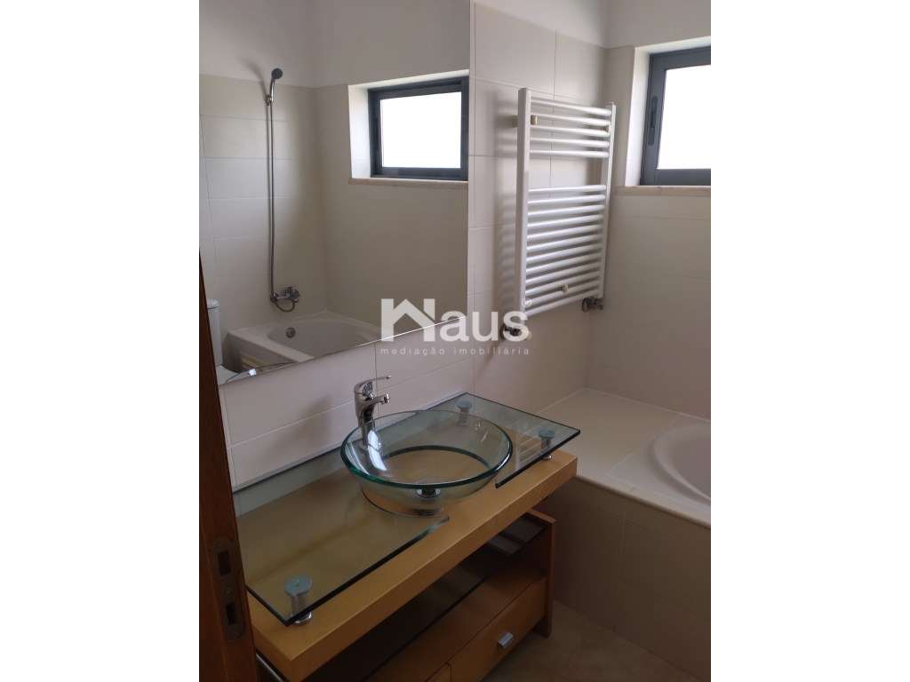 T3 com parqueamento e arrecadação-19